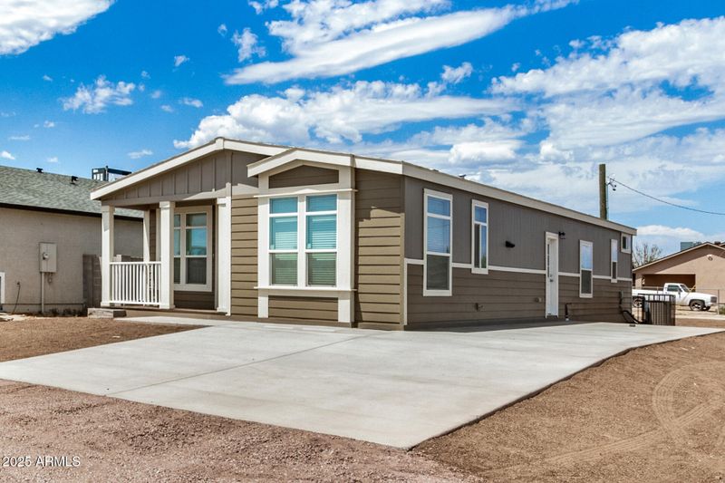 21728 E Taft Ave, Wittmann, AZ 85361