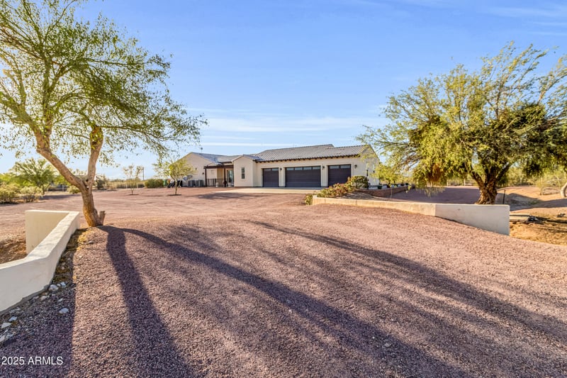 21736 Desert Mirage Dr, Wittmann, AZ 85361