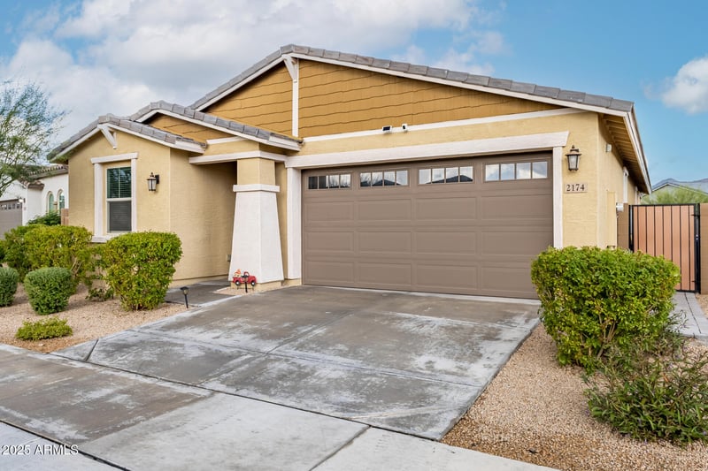 2174 Burnside Trl, Phoenix, AZ 85085