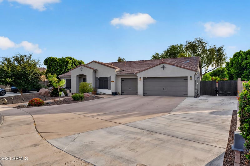 2174 S Stuart Ave, Gilbert, AZ 85295
