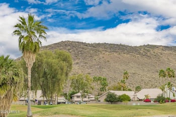 21745 61st Dr, Glendale, AZ 85308