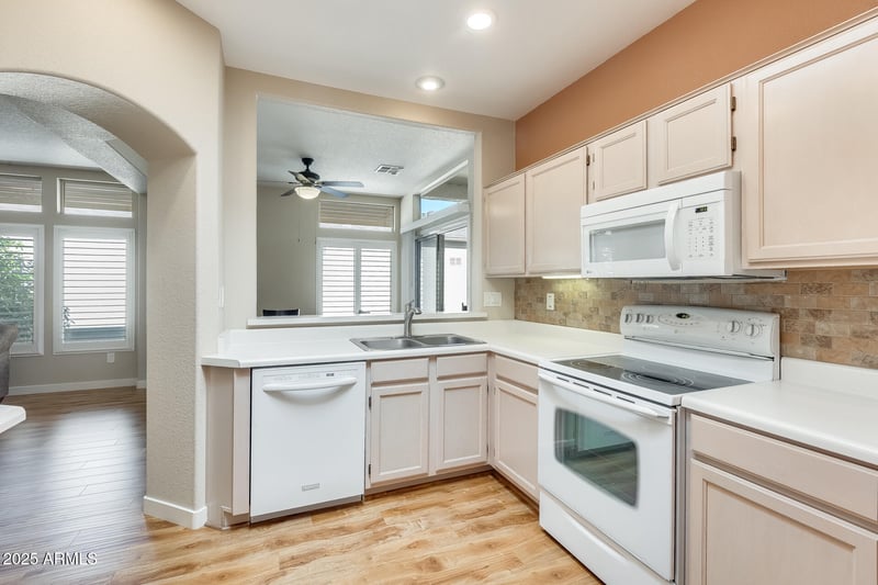 21759 Verde Ridge Dr, Sun City West, AZ 85375