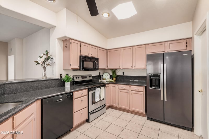 21768 Verde Ridge Dr, Sun City West, AZ 85375