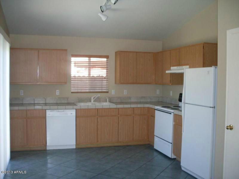 2177 W 20th Ave, Apache Junction, AZ 85120