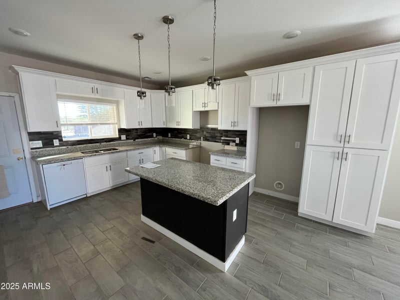 21770 Harding Ave, Wittmann, AZ 85361