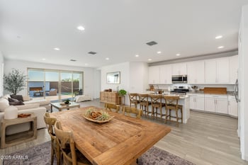 2179 Burnside Trl, Phoenix, AZ 85085