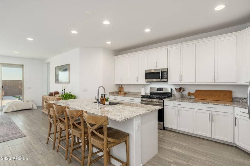 2179 Burnside Trl, Phoenix, AZ 85085