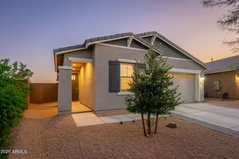 2179 Burnside Trl, Phoenix, AZ 85085
