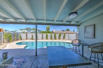 218 E Cairo Dr, Tempe, AZ 85282