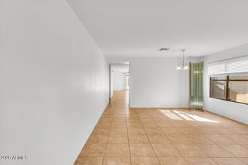 218 E Milada Dr, Phoenix, AZ 85042
