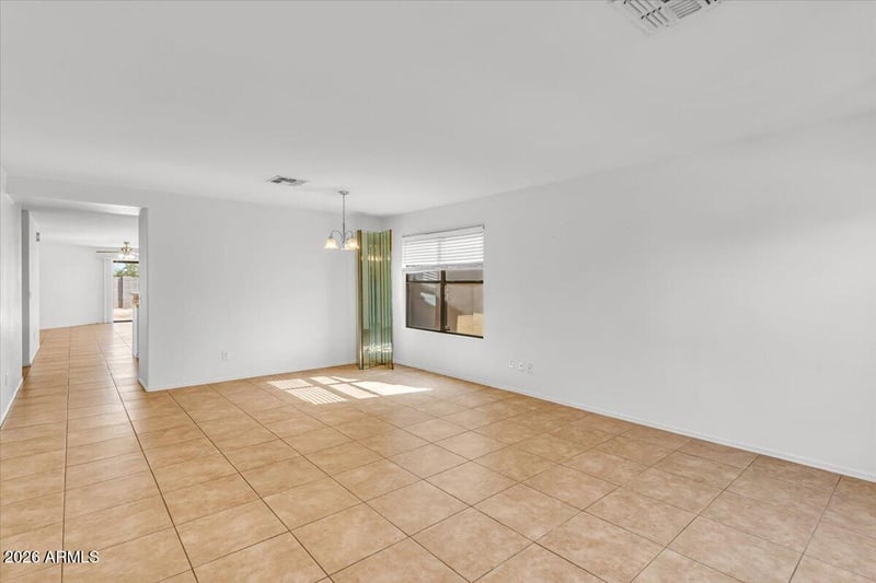 218 E Milada Dr, Phoenix, AZ 85042