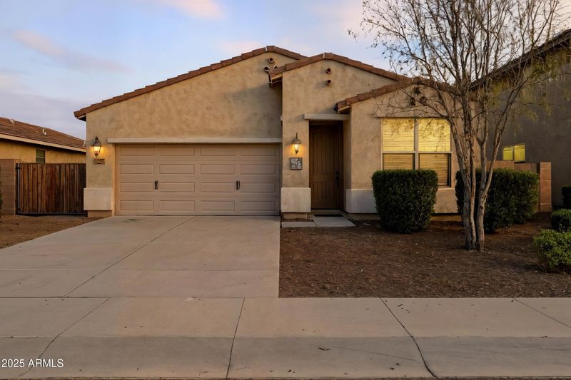 218 E Santori Dr, San Tan Valley, AZ 85140