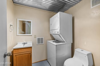 218 Mohawk Dr, Flagstaff, AZ 86005