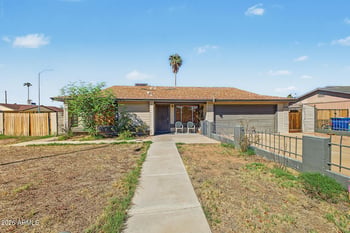 218 N 25th St, Mesa, AZ 85213
