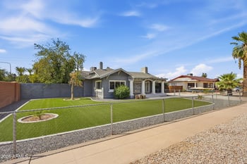218 N Washington St, Chandler, AZ 85225