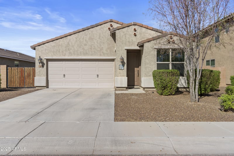 218 Santori Dr, San Tan Valley, AZ 85140