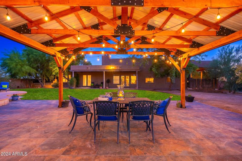 218 W Ridgecrest Rd, Phoenix, AZ 85086