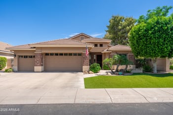 218 Vinedo Ln, Tempe, AZ 85284