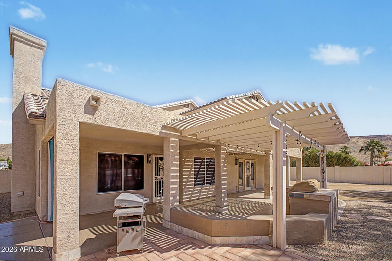 21805 61st Ave, Glendale, AZ 85310