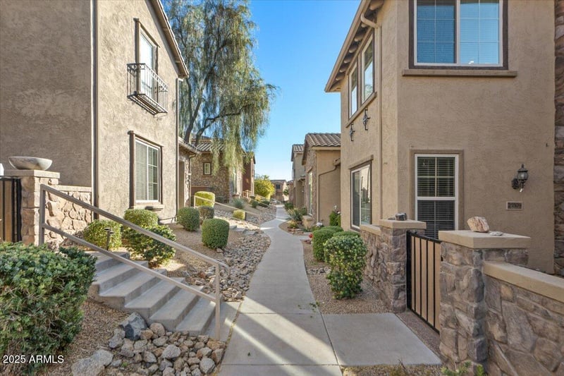 21809 39th St, Phoenix, AZ 85050