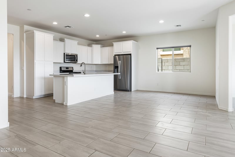 2181 211th Dr, Buckeye, AZ 85396