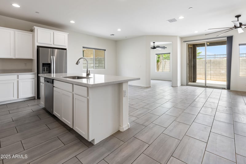 2181 211th Dr, Buckeye, AZ 85396