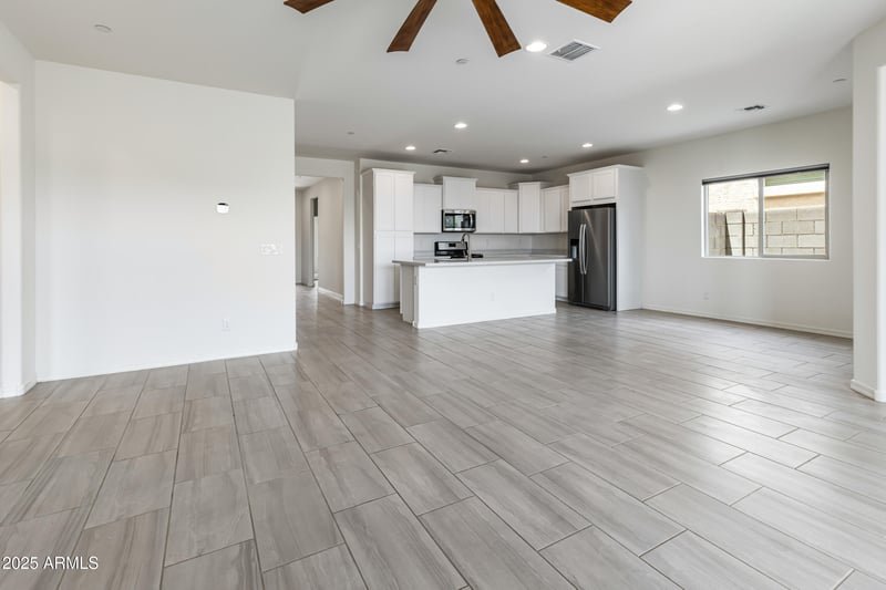 2181 211th Dr, Buckeye, AZ 85396