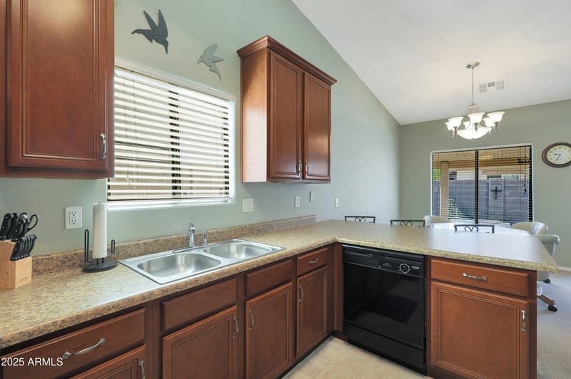 2181 27th Ave, Apache Junction, AZ 85119