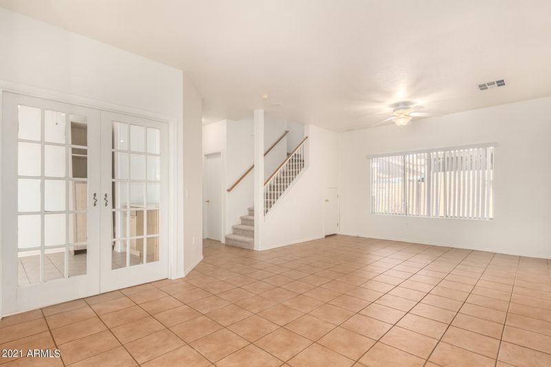 21814 N 40th Way, Phoenix, AZ 85050
