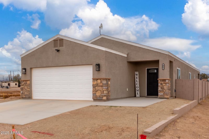 21816 Taft Ave, Wittmann, AZ 85361