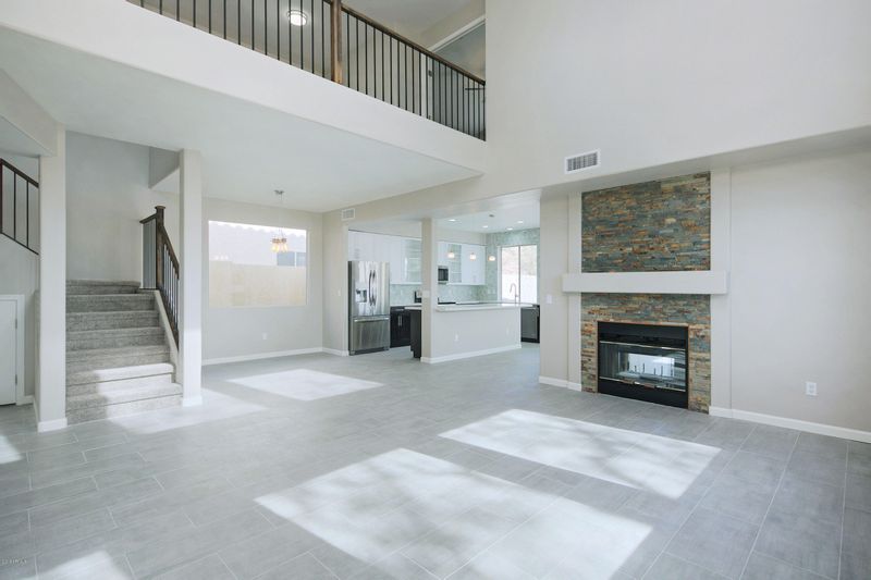 2182 E Briarwood Ter, Phoenix, AZ 85048