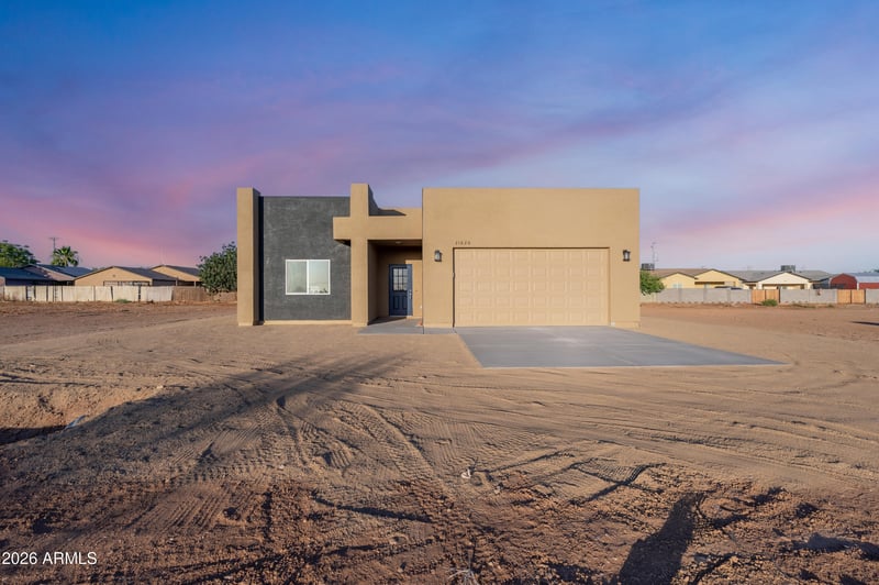 21820 W White Pine Dr, Wittmann, AZ 85361