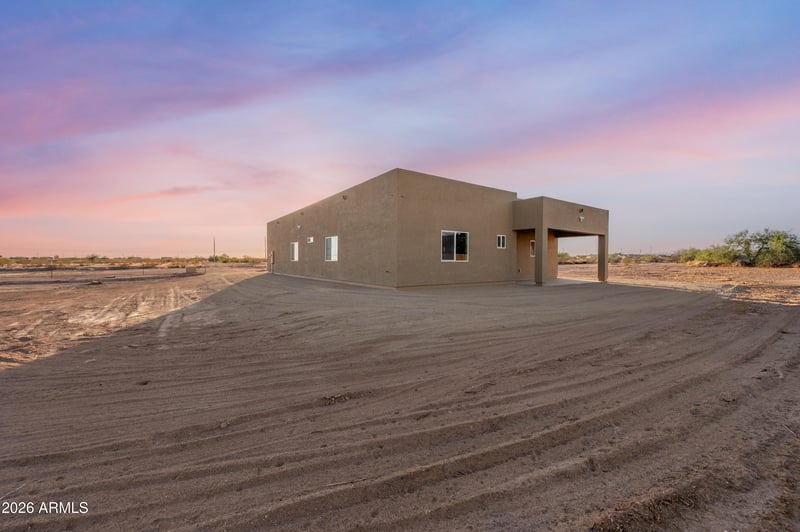 21820 W White Pine Dr, Wittmann, AZ 85361