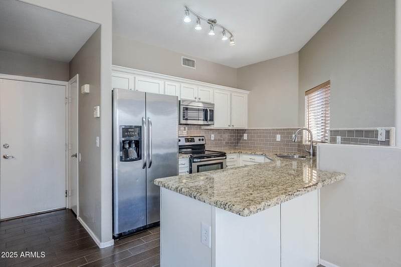 21829 40th Pl, Phoenix, AZ 85050
