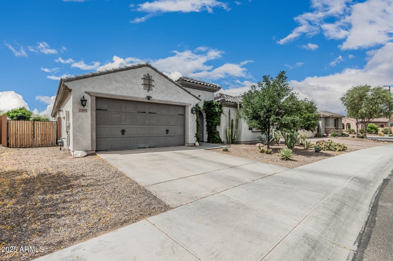 21840 260th Ln, Buckeye, AZ 85396