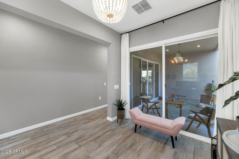 21840 61st Way, Phoenix, AZ 85054