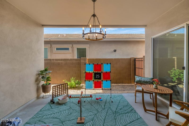 21840 61st Way, Phoenix, AZ 85054
