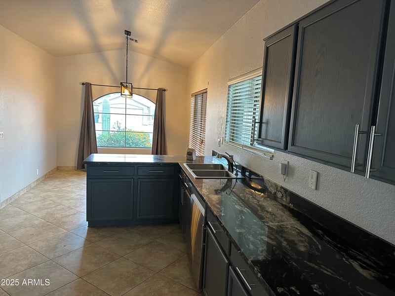 21842 34th Ave, Phoenix, AZ 85027