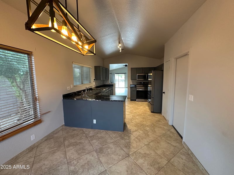 21842 34th Ave, Phoenix, AZ 85027