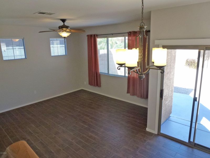 21844 N 40th Way, Phoenix, AZ 85050