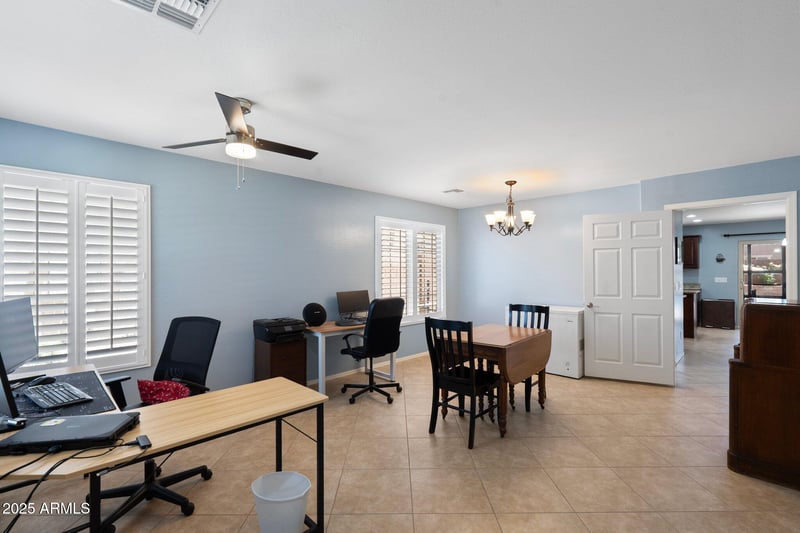 2185 Gillcrest Rd, Gilbert, AZ 85298