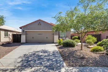 2185 Hazeltine Way, Gilbert, AZ 85298