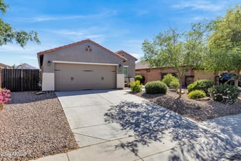 2185 Hazeltine Way, Gilbert, AZ 85298