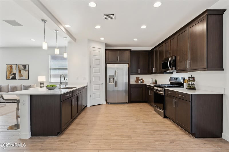 2187 Burnside Trl, Phoenix, AZ 85085