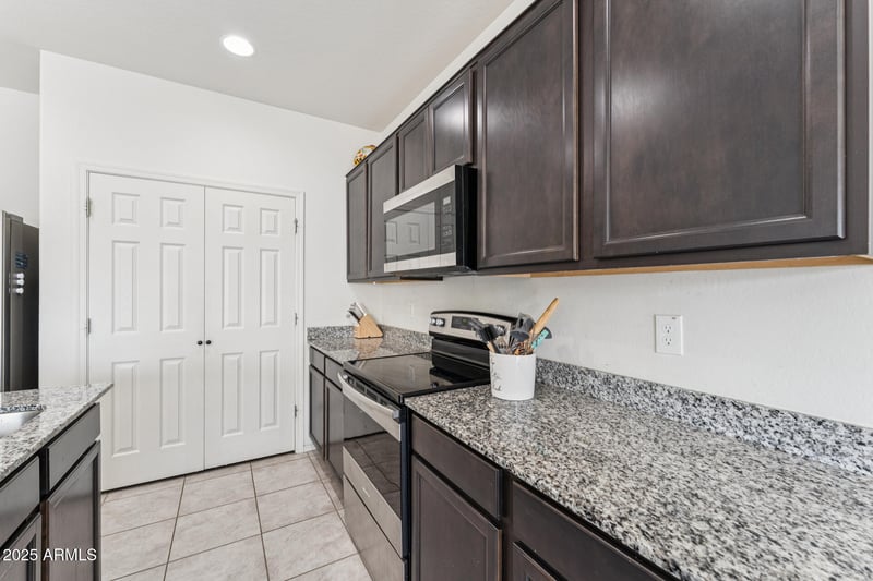 21882 260th Ln, Buckeye, AZ 85396