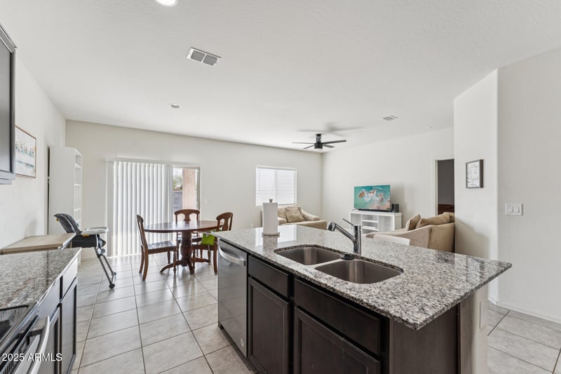 21882 260th Ln, Buckeye, AZ 85396