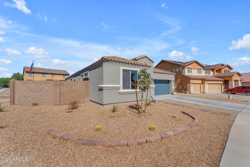 21884 Hopi St, Buckeye, AZ 85326