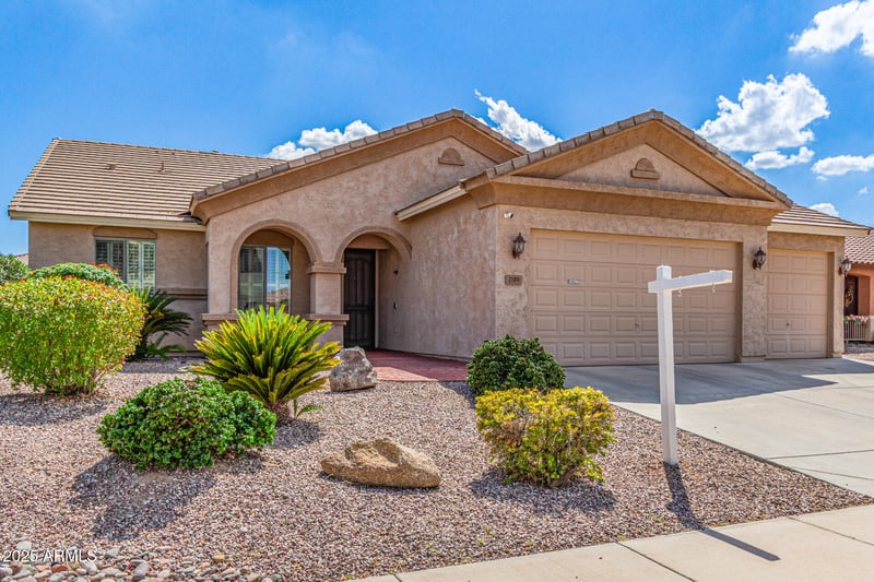 2189 Mila Way, San Tan Valley, AZ 85144