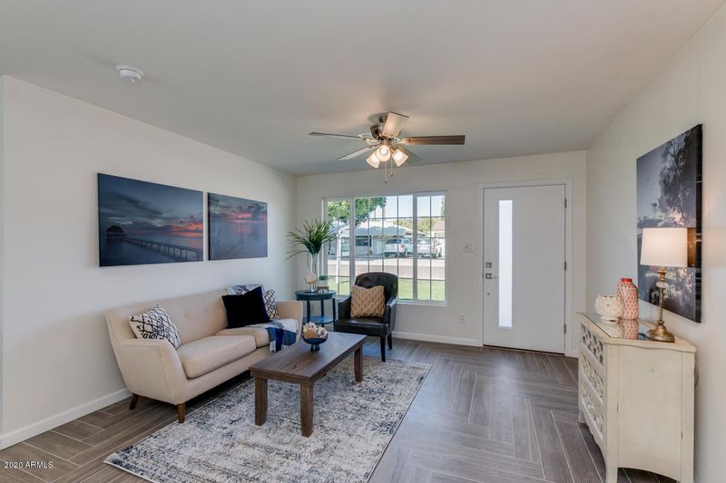 219 E El Camino Dr, Phoenix, AZ 85020