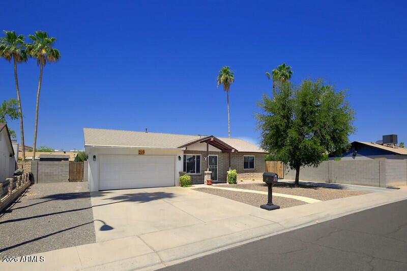 219 E Sesame Cir, Tempe, AZ 85283